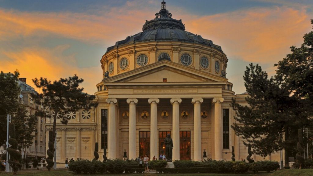 Ateneul Român - locuri faine de vizitat in bucuresti