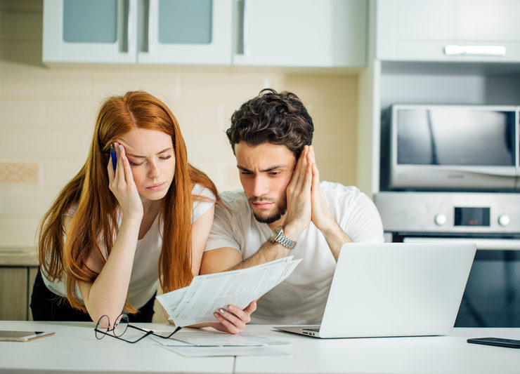 Banii în relație: 7 Sfaturi Practice pentru rezolvarea problemelor financiare în cuplu
