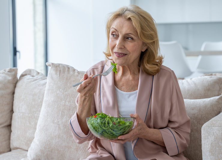 Alimentația ideală pentru a depăși provocările menopauzei