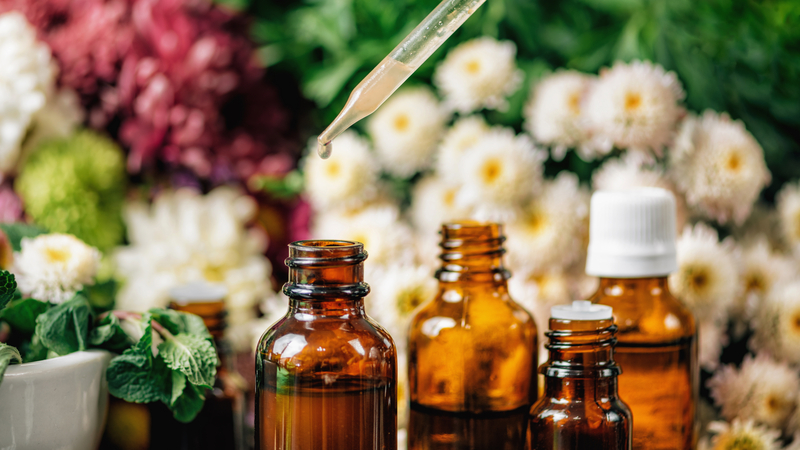 Terapia florală Bach: vindecarea emoțională prin remedii florale