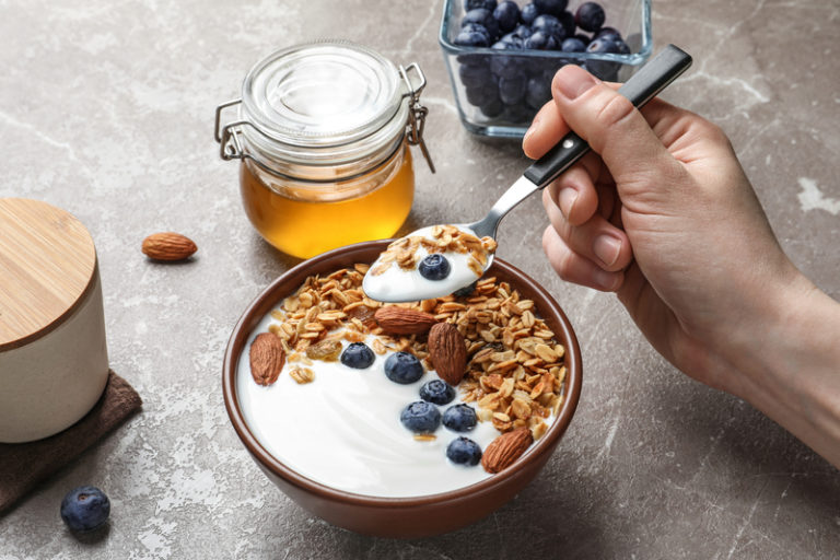 Top 7 alimente bogate în calciu – surse delicioase pentru oase puternice